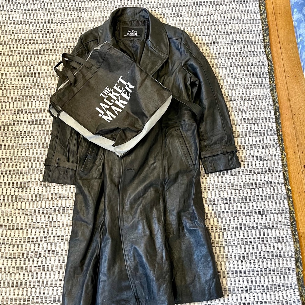 Daniel Black Leather Trench Coat - Picture 12 of 15